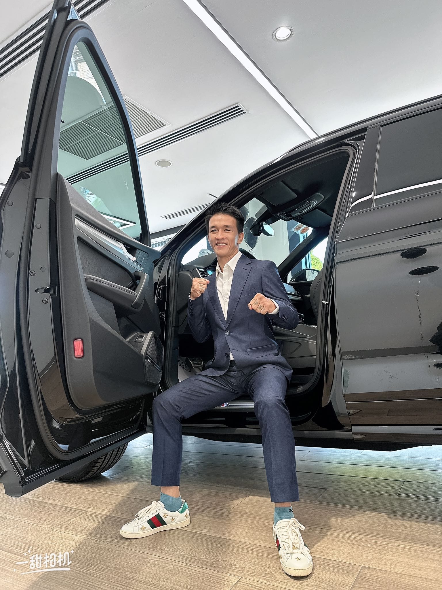 Giao xe Audi Q5 khách hàng Lê Hoàng Đức - Nhà vô địch Muay Thái Châu Á & Thế giới