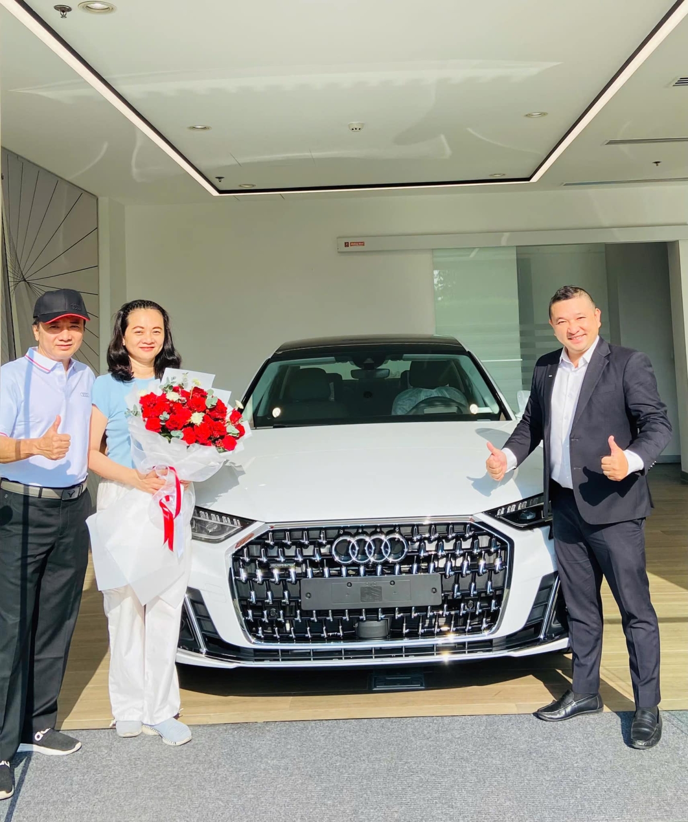 Audi Tân Bình trân trọng gửi lời cảm ơn đến Quý Khách hàng đã tin tưởng và lựa chọn Audi A8 L