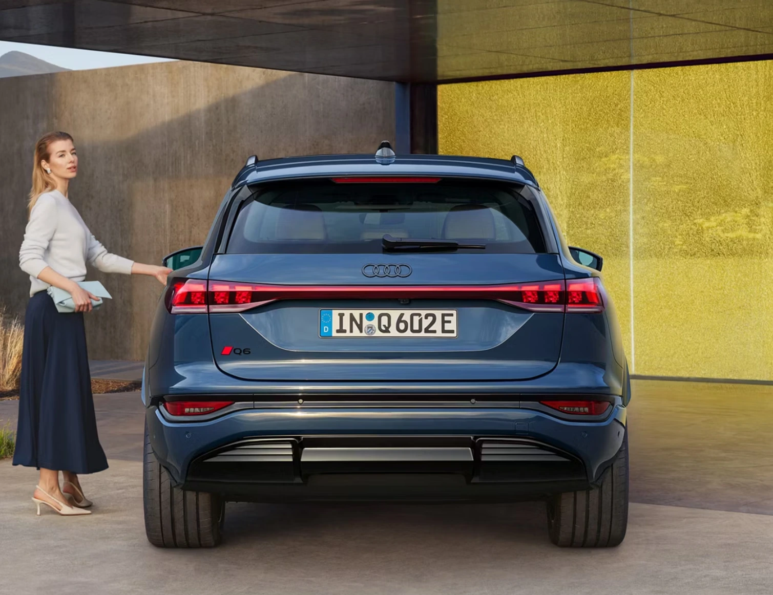 Phần đuôi xe mạnh mẽ đầy cuốn hút